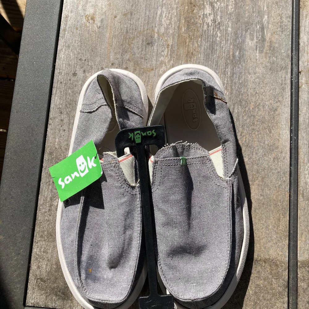 Sanuk Size 8
